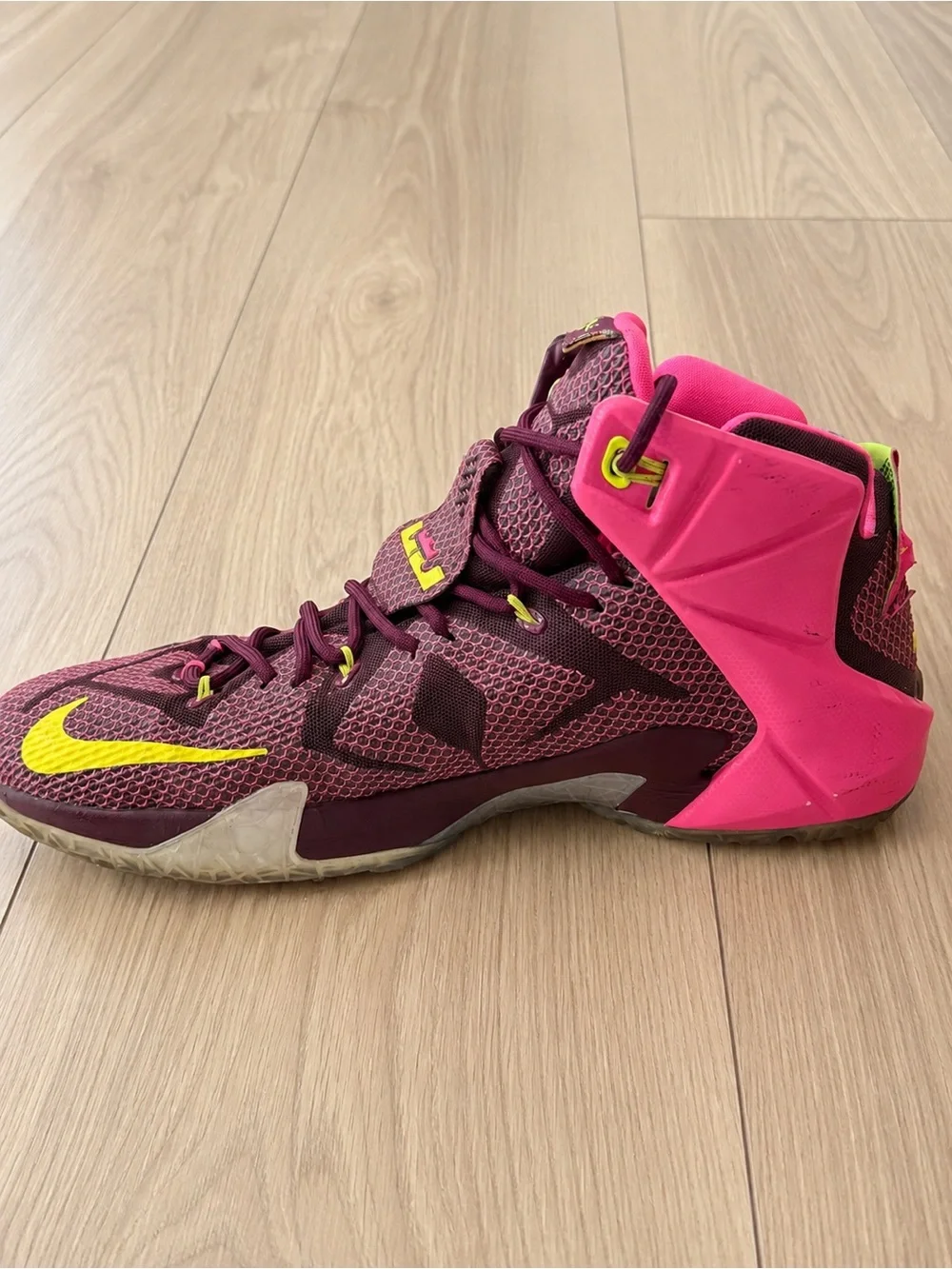 Nike LeBron 12 Double Helix Men’s 13 Basketball Shoes